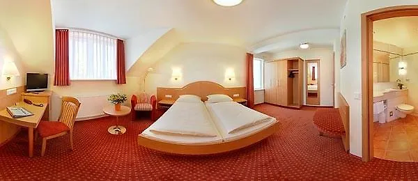 Hotel Kriemhild am Hirschgarten München