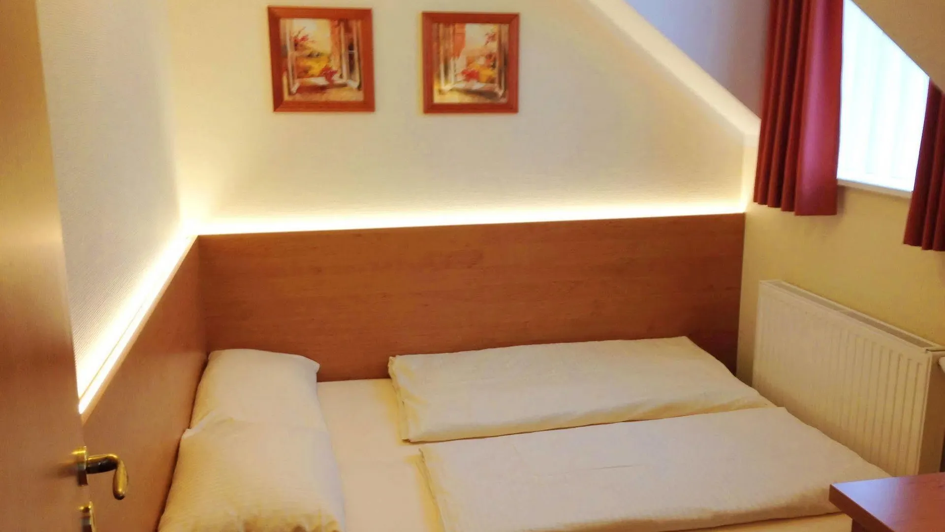 Hotel Kriemhild am Hirschgarten München