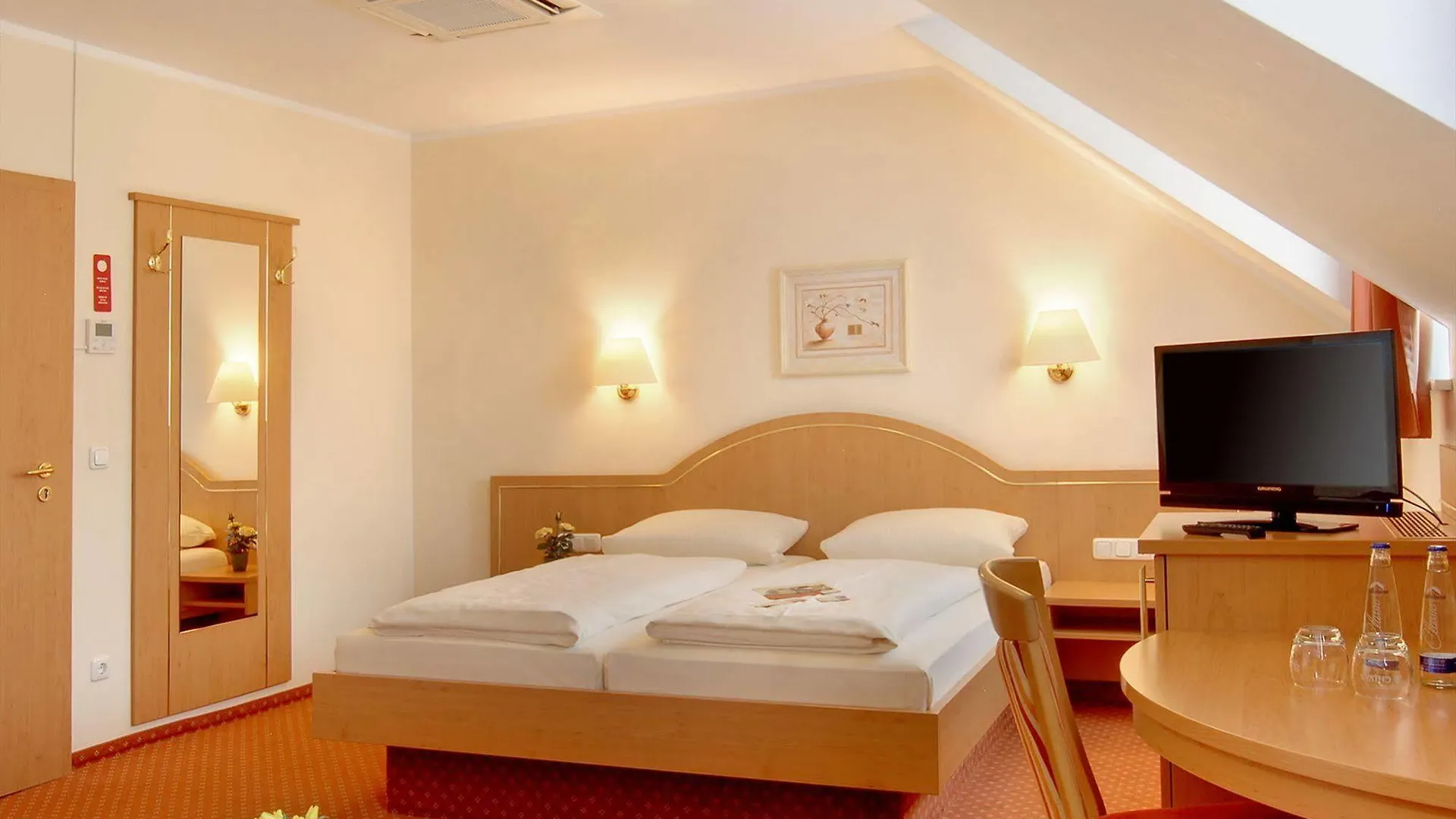 Hotel Kriemhild am Hirschgarten München Deutschland