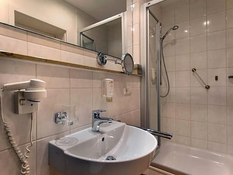 Hotel Kriemhild am Hirschgarten München Deutschland